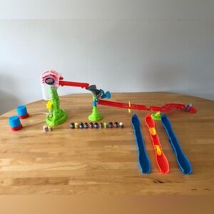 Mighty Beanz Slammer Time Race Track set with Flip tracks and beanz lot